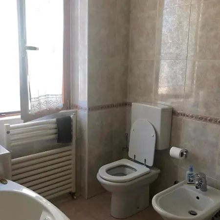 Appartamento Milvia Lezzeno Apartment *