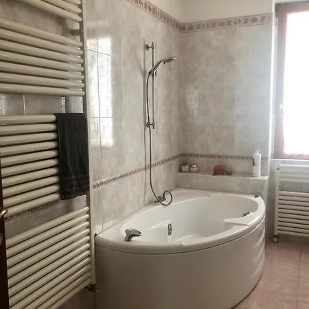 Appartamento Milvia Lezzeno Apartment
