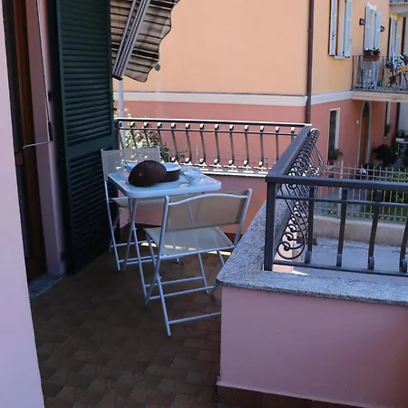 Apartment Appartamento Milvia Lezzeno Lezzeno
